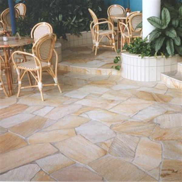 Grote foto brasil yellow flagstones voor terras direct leverbaar tuin en terras tegels en terrasdelen