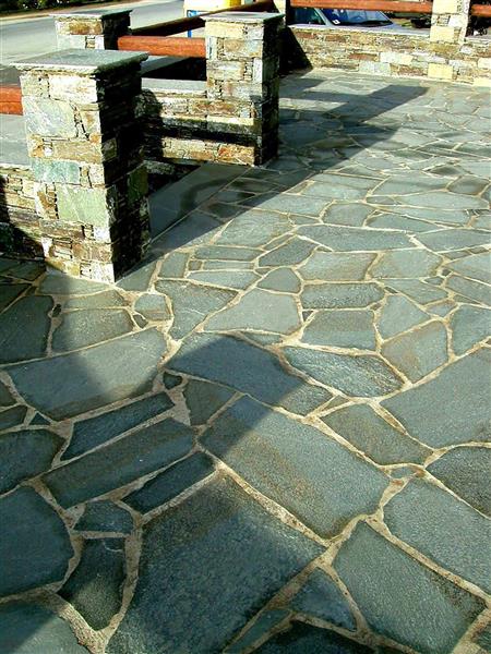 Grote foto prachtige griekse flagstones karystos green tuin en terras overige tuin en terras