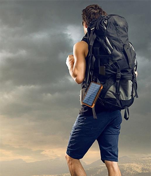 Grote foto powerbank power bank 50.000 mah snellader oplader zonnepaneel 4x usb zwart telecommunicatie batterijen en accu