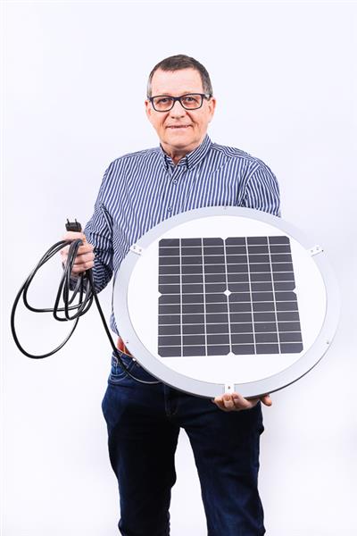 Grote foto actie hybride led solar 230v lantaarnpaal armatuur zonnepaneel afstandsbediening 3cel maxilu zakelijke goederen overige zakelijke goederen