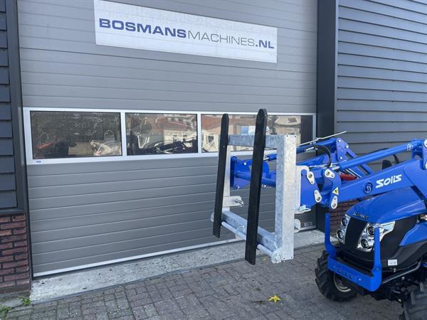 Grote foto combi palletdrager palletvork 750 kg verstelbaar voor 3 punt en voorlader solis farmtrac agrarisch tractor toebehoren