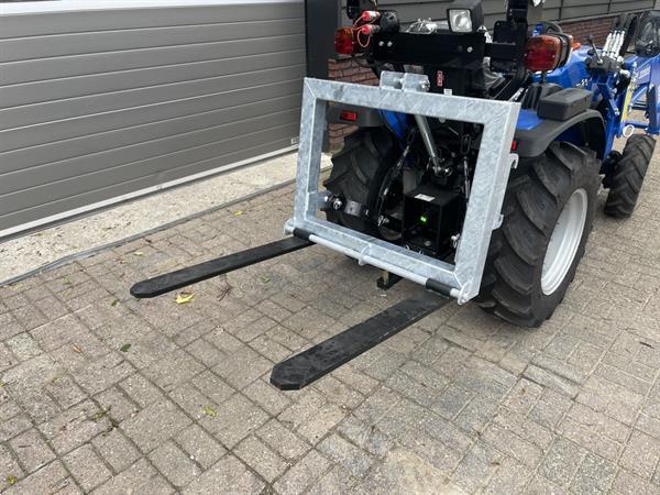 Grote foto combi palletdrager palletvork 750 kg verstelbaar voor 3 punt en voorlader solis farmtrac agrarisch tractor toebehoren