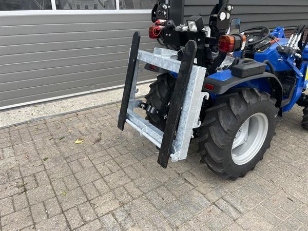 Grote foto combi palletdrager palletvork 750 kg verstelbaar voor 3 punt en voorlader solis farmtrac agrarisch tractor toebehoren