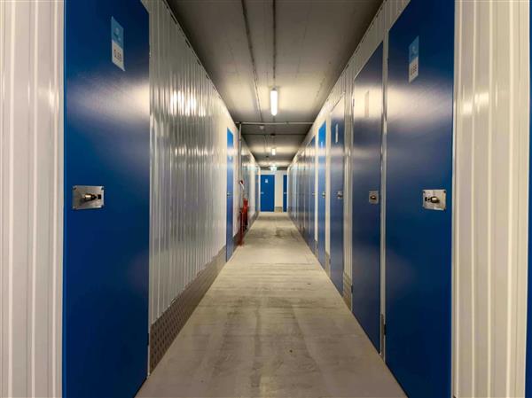 Grote foto te huur self storage weesperstraat 118 diemen huizen en kamers bedrijfspanden