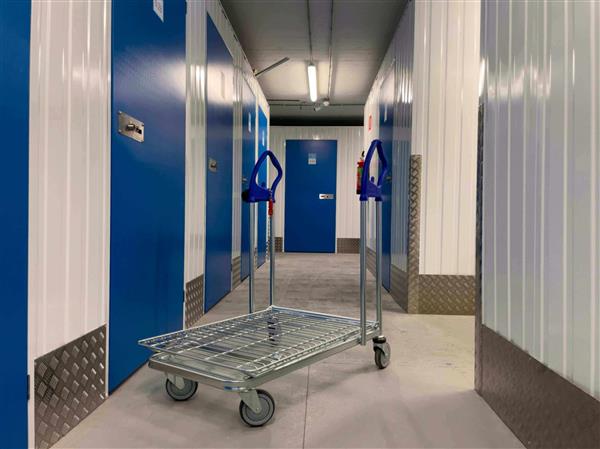 Grote foto te huur self storage weesperstraat 118 diemen huizen en kamers bedrijfspanden