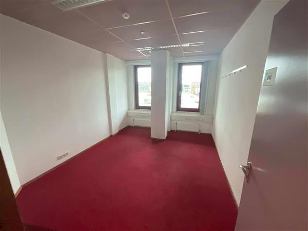 Grote foto te huur kantoorruimte hengelosestraat 99 enschede huizen en kamers bedrijfspanden