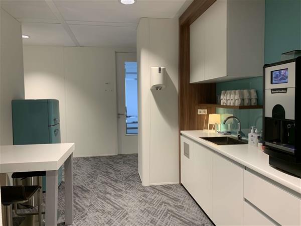 Grote foto te huur werkplekken stationsplein 95 101 den bosch huizen en kamers bedrijfspanden