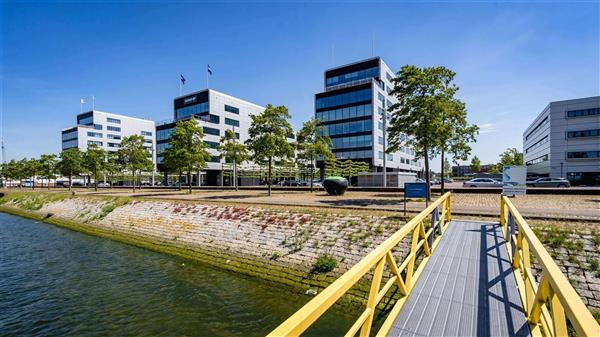 Grote foto te huur kantoorruimte waalhaven 83 rotterdam huizen en kamers bedrijfspanden