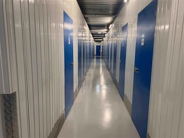 Grote foto te huur self storage graftermeerstraat 48 hoofddorp huizen en kamers bedrijfspanden