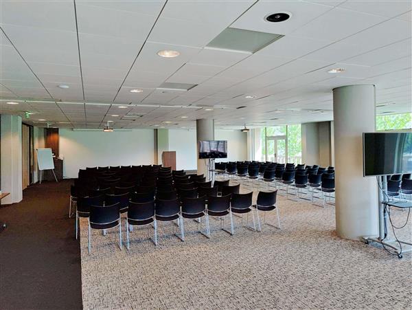 Grote foto te huur kantoorruimte stationsplein 45 rotterdam huizen en kamers bedrijfspanden