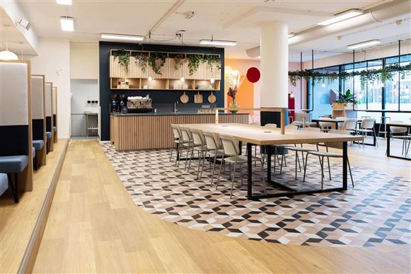 Grote foto te huur kantoorruimte jansbuitensingel 30 arnhem huizen en kamers bedrijfspanden