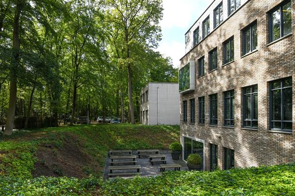 Grote foto te huur kantoorruimte catharina van renneslaan 20 hilversum huizen en kamers bedrijfspanden