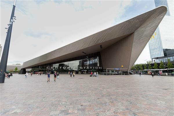 Grote foto te huur werkplekken stationsplein 18a rotterdam huizen en kamers bedrijfspanden