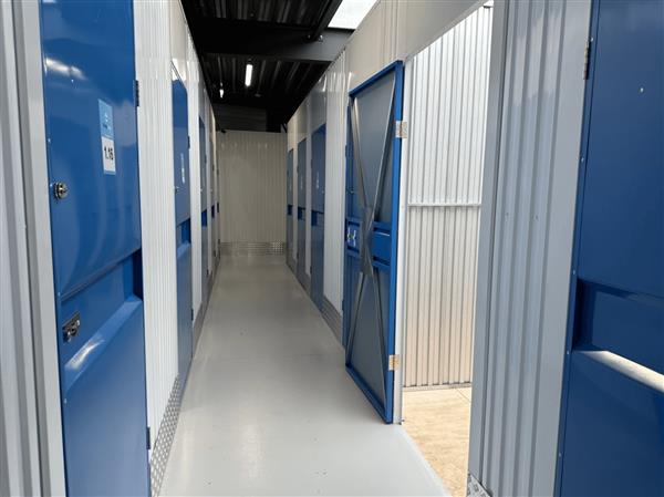 Grote foto te huur self storage breukelaarweg 17 varsseveld huizen en kamers bedrijfspanden