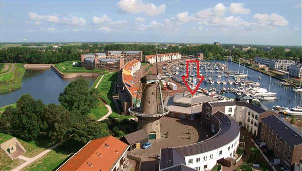 Grote foto te huur kantoorruimte burgemeester van der jagtkade 10 hellevoetsluis huizen en kamers bedrijfspanden