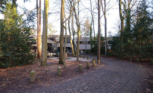 Grote foto te huur bedrijfspand catharina van renneslaan 8 10 hilversum huizen en kamers bedrijfspanden