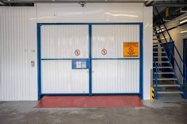 Grote foto te huur self storage rh neweg 2 amsterdam huizen en kamers bedrijfspanden