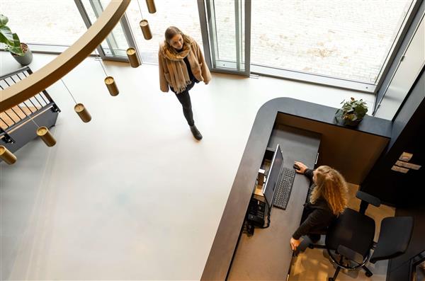 Grote foto te huur werkplekken lange marktstraat 1 leeuwarden huizen en kamers bedrijfspanden