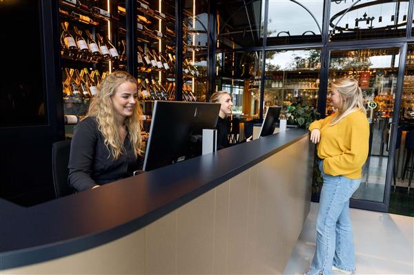 Grote foto te huur werkplekken lange marktstraat 1 leeuwarden huizen en kamers bedrijfspanden