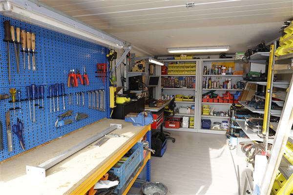 Grote foto te huur bedrijfspand dorsvloerweg 1 bergschenhoek huizen en kamers bedrijfspanden