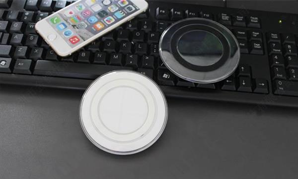 Grote foto draadloze oplader iphone oplader qi lader draadloos wit telecommunicatie opladers en autoladers