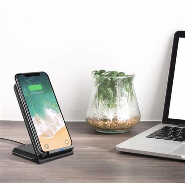 Grote foto draadloze oplader staand iphone qi lader draadloos dock snellader zwart telecommunicatie opladers en autoladers