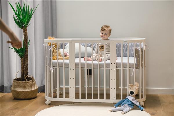 Grote foto multifunctioneel 7 in 1 babybed peuterbed wit incl. matras wit kinderen en baby complete kinderkamers