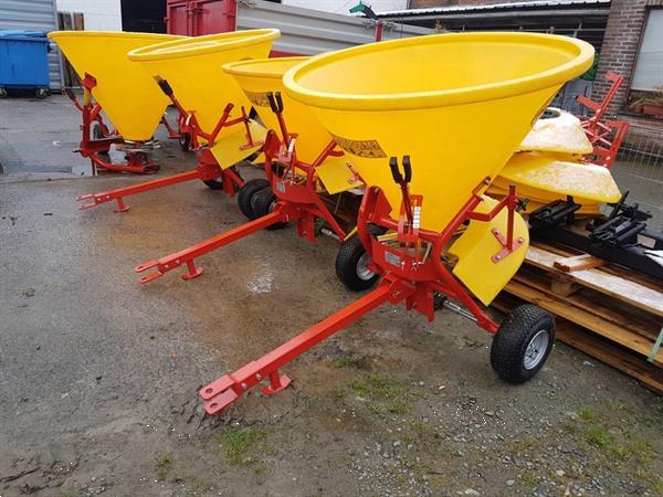 Grote foto agrex strooier 2000 liter full optie uit voorraad leverbaar agrarisch kunstmestrooiers