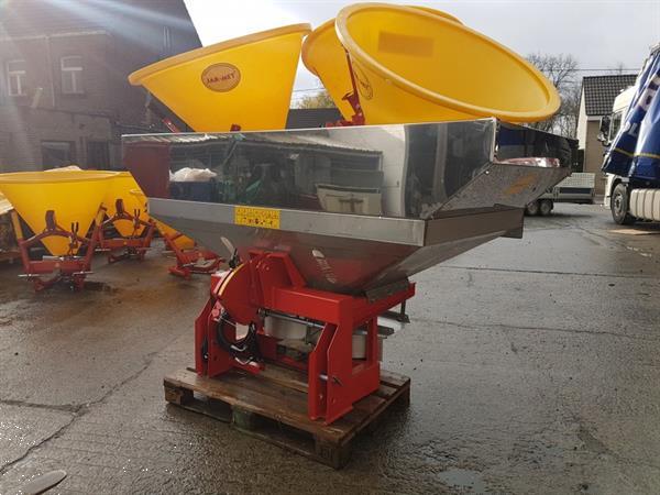Grote foto agrex strooier 2000 liter full optie uit voorraad leverbaar agrarisch kunstmestrooiers