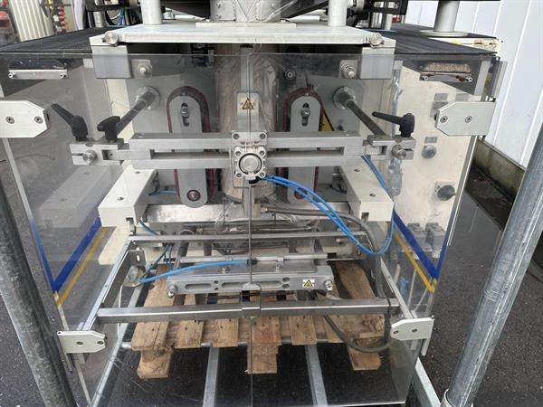 Grote foto ilapak t 1000 s flowpackmachine agrarisch tuinbouw