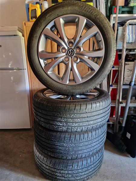 Grote foto prachtige originele mazda velgen auto onderdelen banden en velgen