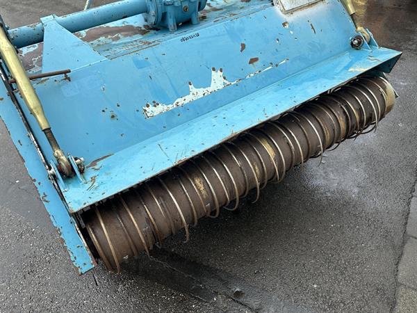 Grote foto imants spitmachine 150 cm met harkrol agrarisch akkerbouw