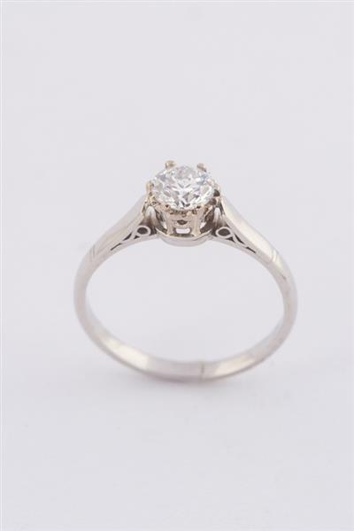 Grote foto platina solitair ring met een briljant sieraden tassen en uiterlijk ringen voor haar