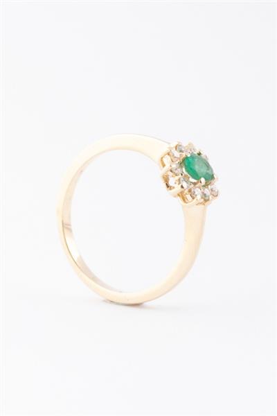 Grote foto gouden entourage ring met smaragd en briljanten kleding dames sieraden