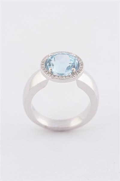 Grote foto wit gouden ring met een blauwe topaas kleding dames sieraden