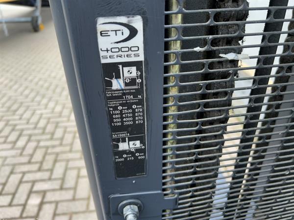 Grote foto vs 21408 elektrische triplex stapelaar crown initiele lift 4750mm doe het zelf en verbouw hefwerktuigen