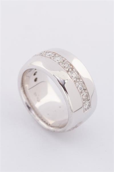 Grote foto wit gouden ring met briljanten kleding dames sieraden