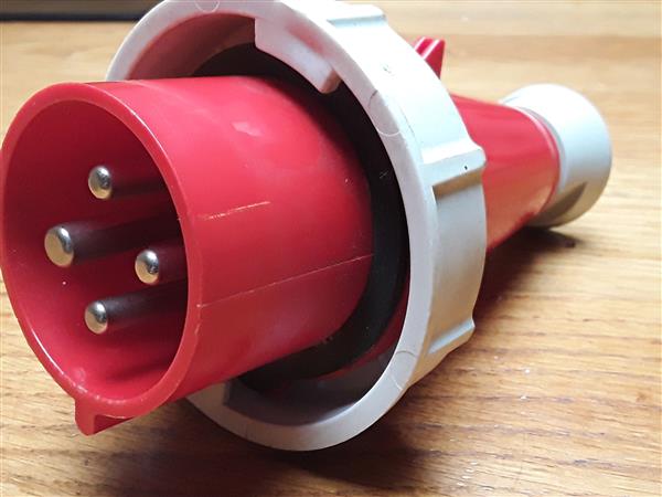 Grote foto krachtstroomstekkers doe het zelf en verbouw haspels