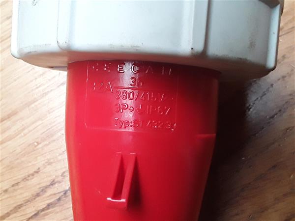 Grote foto krachtstroomstekkers doe het zelf en verbouw haspels