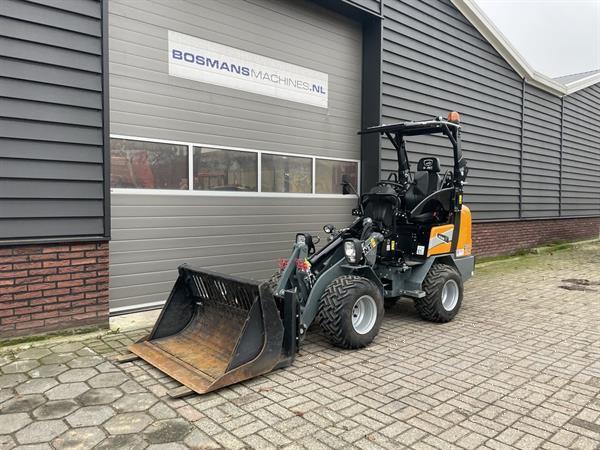 Grote foto giant g1500 x tra minishovel bj 23 100 uur 460 lease agrarisch shovels