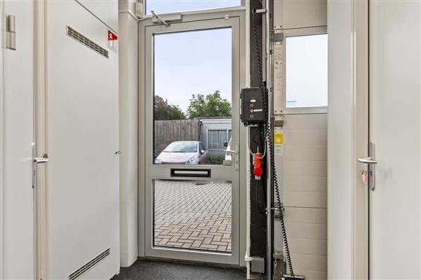 Grote foto te huur bedrijfspand stationsstraat 72 veenendaal huizen en kamers bedrijfspanden