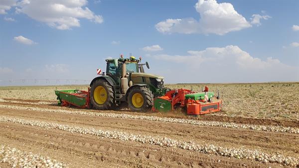 Grote foto holaras ur uienrooier agrarisch oogstmachines