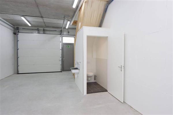 Grote foto te huur bedrijfspand koningsbeltweg 35s almere huizen en kamers bedrijfspanden