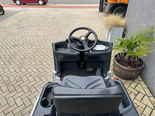 Grote foto still ltx70 elektrische trekker startkar voertuigtrekker 2017 elektrisch accu 2019 keuring 3 202 doe het zelf en verbouw electrotrekkers