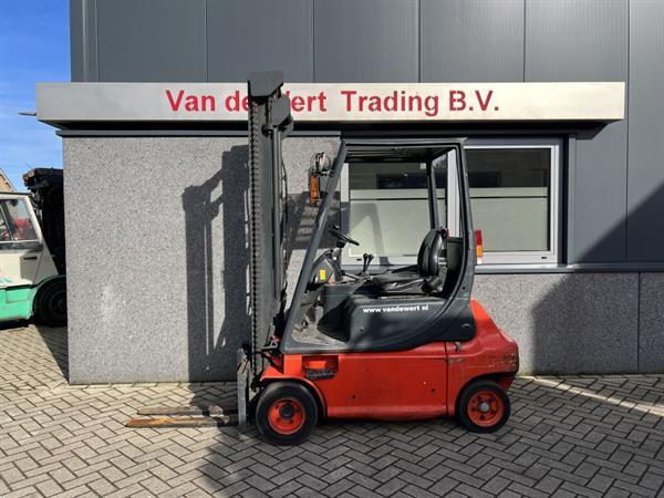 Grote foto linde e20p heftruck linde e20p duplo 400 sideshift elektrisch agrarisch heftrucks