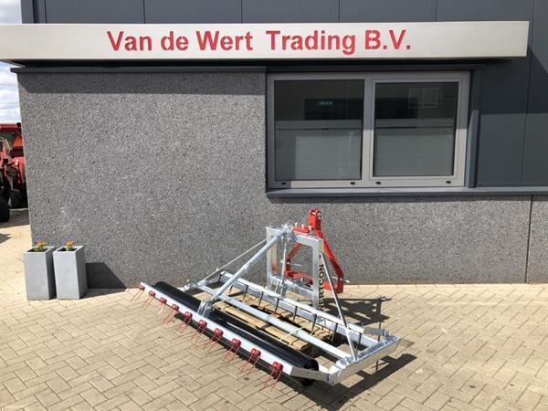 Grote foto wertcon pistesleep pro manegevlakker bodemvlakker trac master 200cm agrarisch akkerbouw