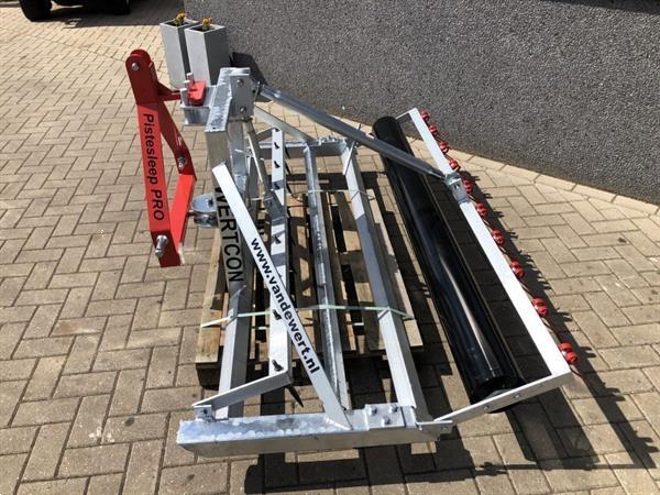 Grote foto wertcon pistesleep pro manegevlakker bodemvlakker trac master 200cm agrarisch akkerbouw