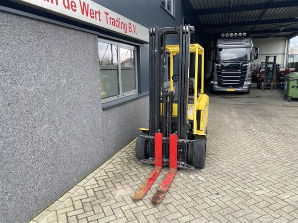 Grote foto hyster e3.20xm hyster heftruck e3.20xm triplo600 freelift cusion met lader agrarisch heftrucks