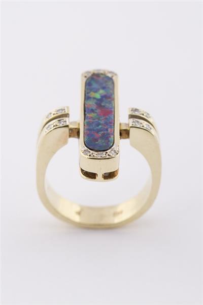 Grote foto gouden ring met opaal triplet kleding dames sieraden