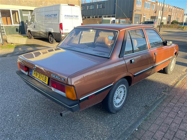 Grote foto peugeot 505 aut paar plekken bj1980 apk rijd goed auto peugeot